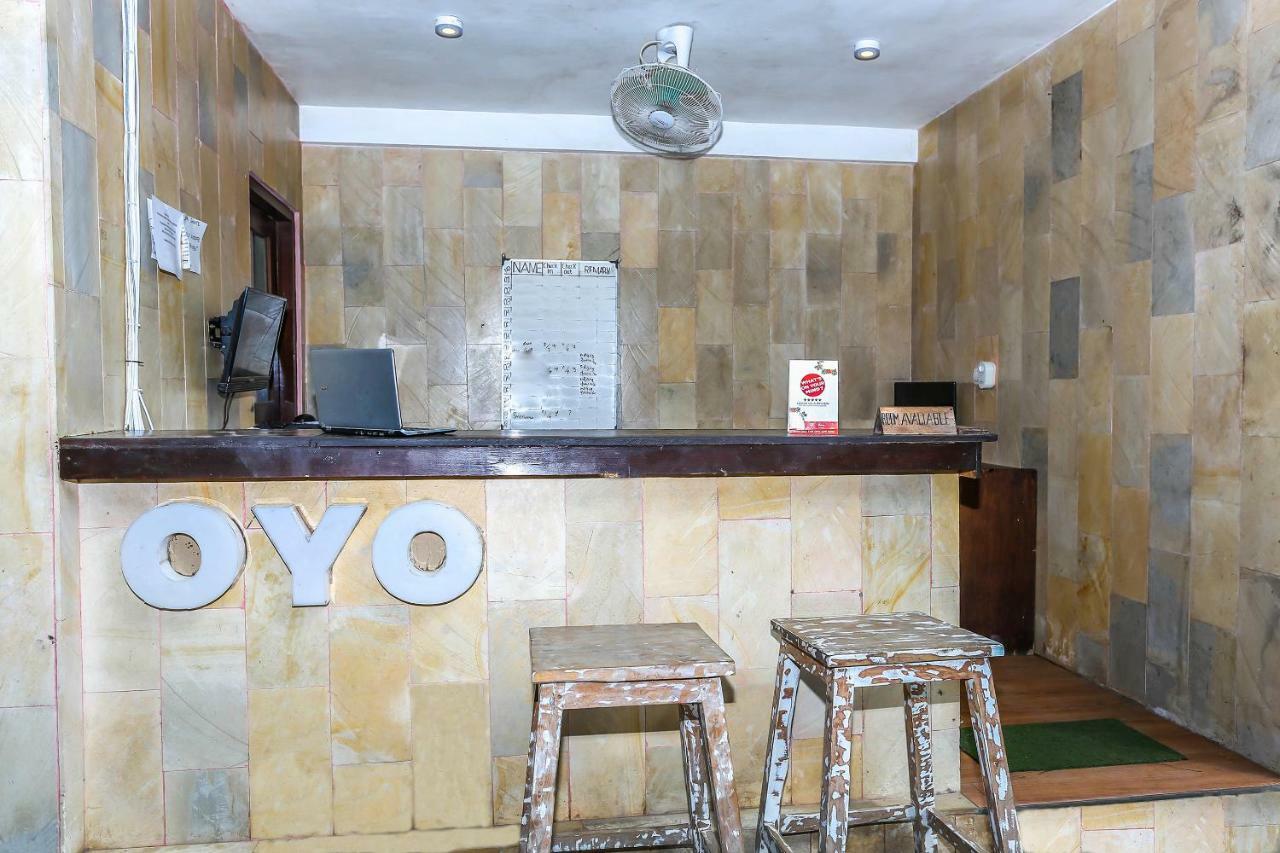 Oyo 1544 Ozzy Cottage & Bungalow Gili Trawangan Exterior photo